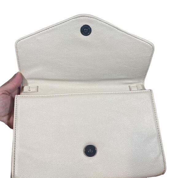 Steve Madden White Faux Leather Envelope Snap Button Clutch Women - Picture 9 of 9
